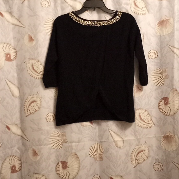 Top - Picture 2 of 2